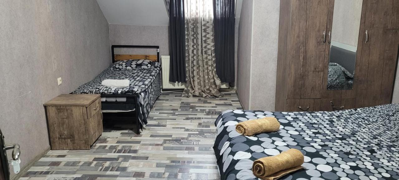 Kiev Hostel 第比利斯 外观 照片
