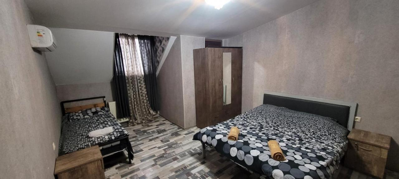 Kiev Hostel 第比利斯 外观 照片