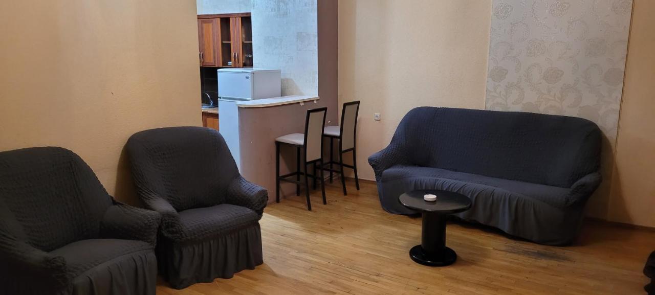 Kiev Hostel 第比利斯 外观 照片