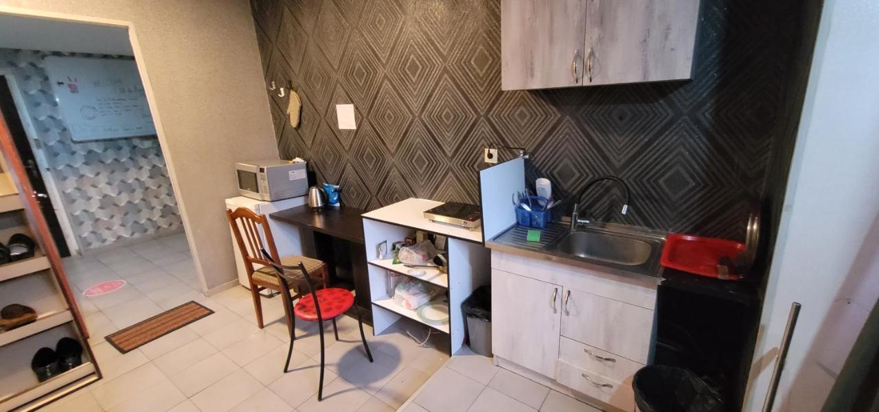 Kiev Hostel 第比利斯 外观 照片