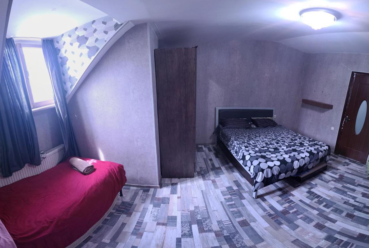 Kiev Hostel 第比利斯 外观 照片